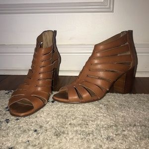 Brown Strappy Sandals with Chunky Heel